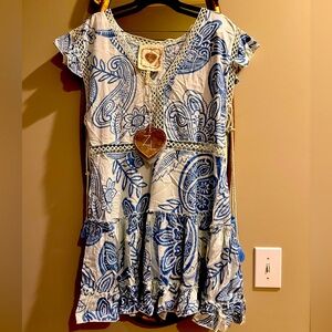 Nwt’s X & L Blue and White Paisley tunic/dress. Large